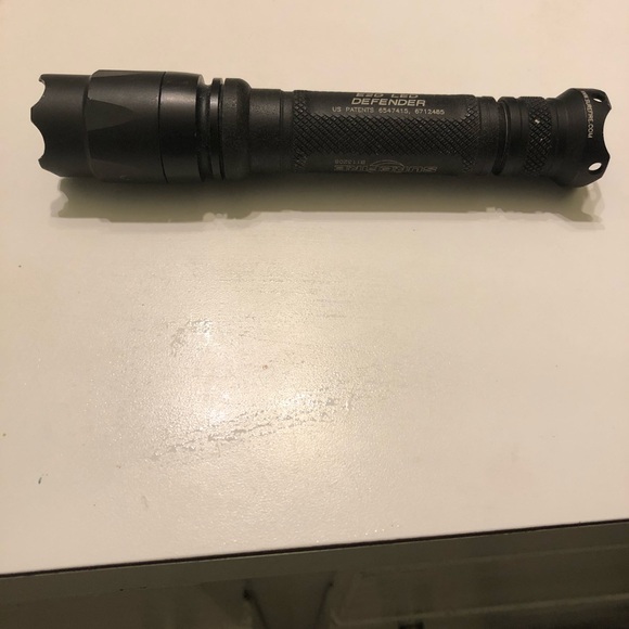 Surefire E2D LED Ultra Defenders flashlight ~Price Firm or Best Offer!!!! - Picture 7 of 7